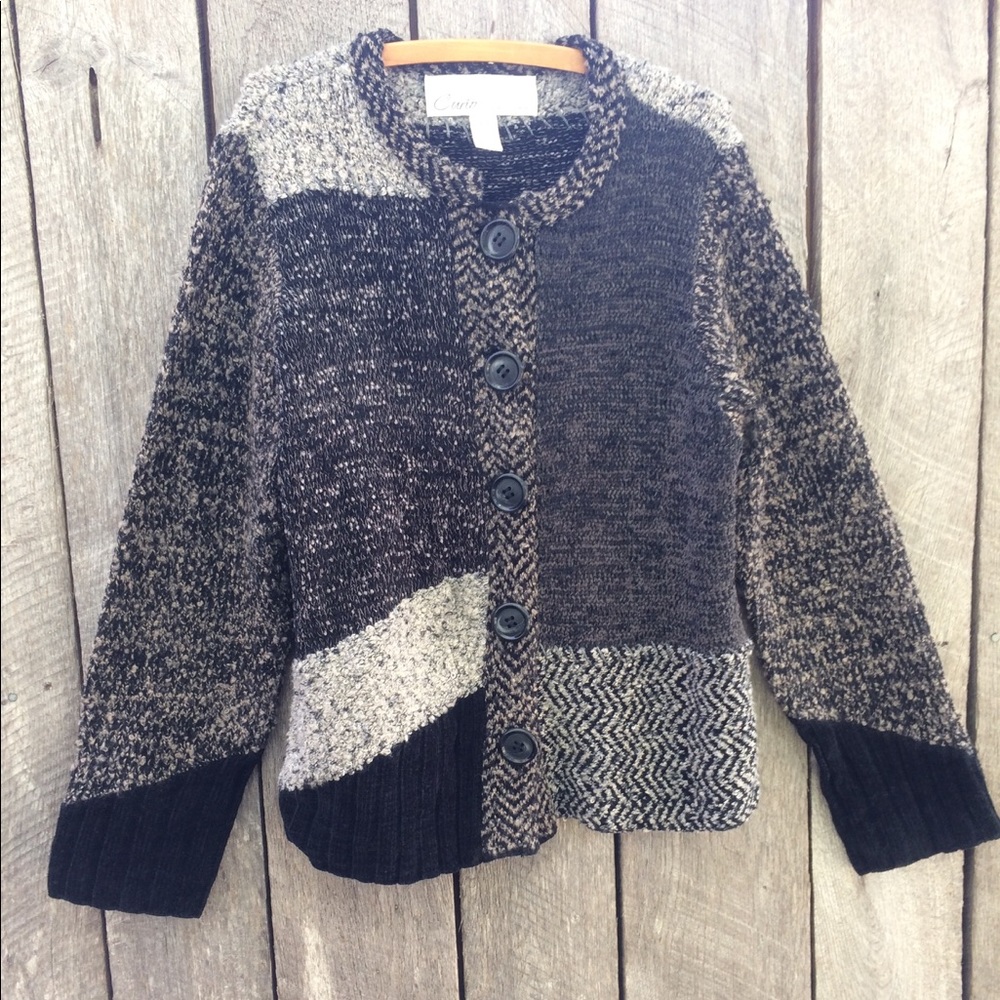 🌃Curio NEW YORK🌃 Abstract Button-Up Sweater